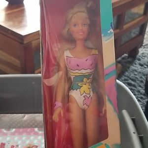 Beachy keen 80s barbie bnib